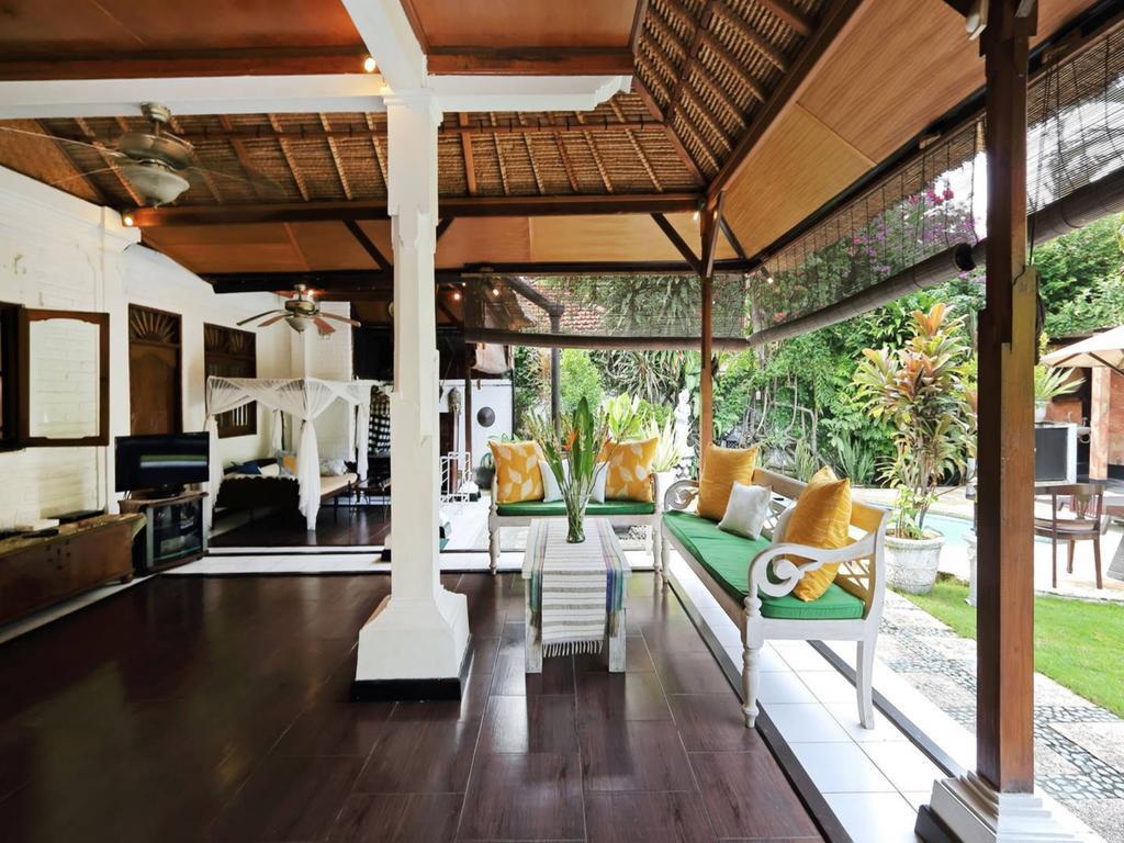 Villa Riddi Семиняк Екстериор снимка