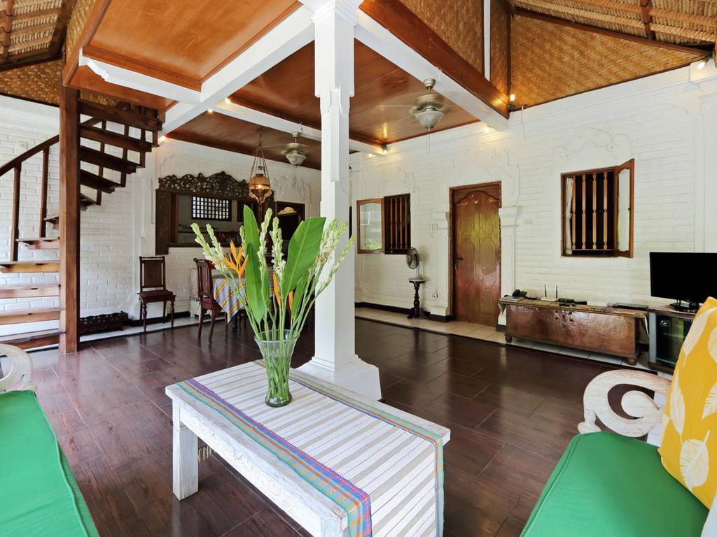 Villa Riddi Семиняк Екстериор снимка